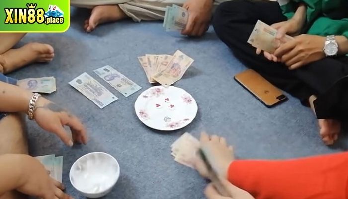 nằm mơ đánh xóc đĩa đánh con gì
